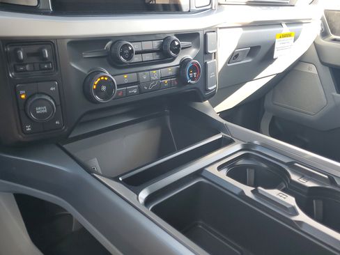 New 2026 Ford F250 XLT w/ XLT Premium Package image 17