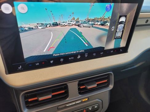 New 2025 Ford Maverick Lariat image 10