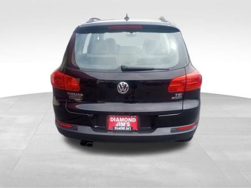 Used 2017 Volkswagen Tiguan S image 5