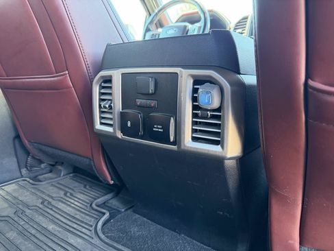 Used 2018 Ford F150 Platinum w/ Technology Package AWD/4WD image 19