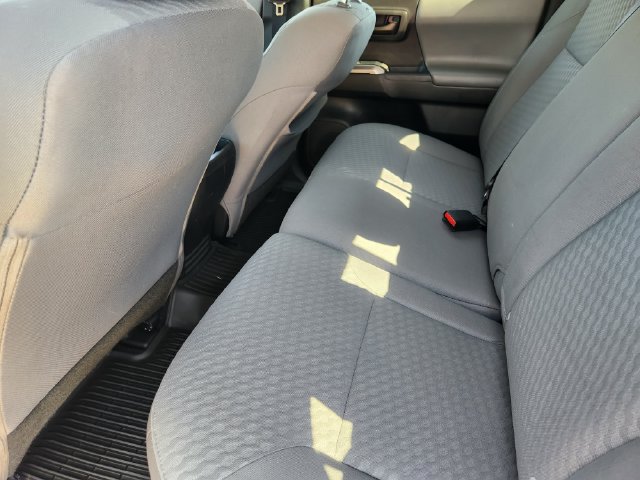 Used 2022 Toyota Tacoma SR5 RWD image 29