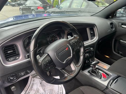 Used 2020 Dodge Charger R/T w/ Blacktop Package image 20