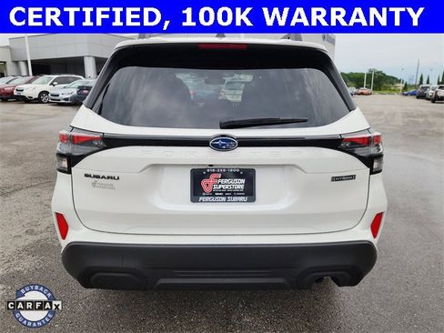 Used 2025 Subaru Forester Premium image 4