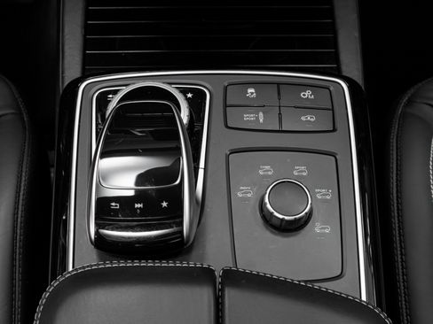 Used 2018 Mercedes-Benz GLS 63 AMG 4MATIC image 30