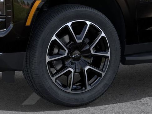 New 2026 Chevrolet Suburban RST AWD/4WD image 9