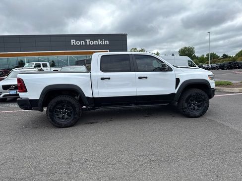 Used 2025 RAM 1500 RHO AWD/4WD image 10
