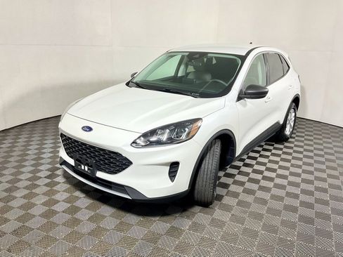 Used 2022 Ford Escape SE image 8