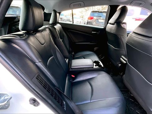 Certified 2017 Toyota Prius Prime Advanced image 18