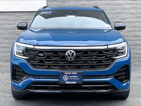Certified 2025 Volkswagen Atlas Cross Sport SEL R-Line AWD/4WD image 2