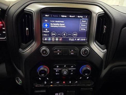 Used 2021 Chevrolet Silverado 1500 LT Trail Boss w/ Convenience Package II image 37