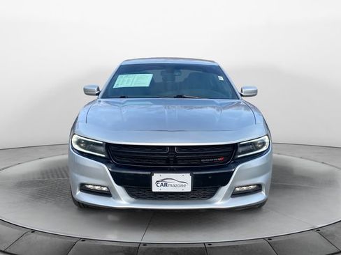 Used 2019 Dodge Charger SXT image 8