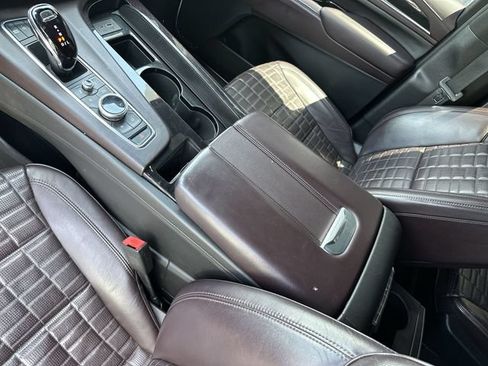 Used 2021 Cadillac Escalade Sport Platinum AWD/4WD image 22