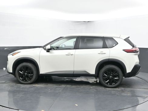 Used 2023 Nissan Rogue SV image 8