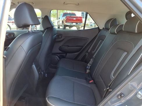 Certified 2025 Hyundai Venue Limited image 15