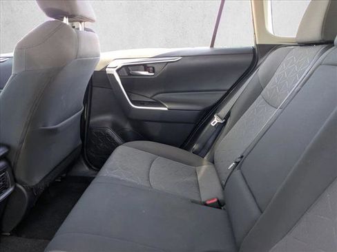 Certified 2021 Toyota RAV4 XLE image 18