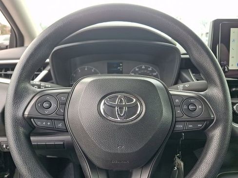 Certified 2025 Toyota Corolla LE image 19