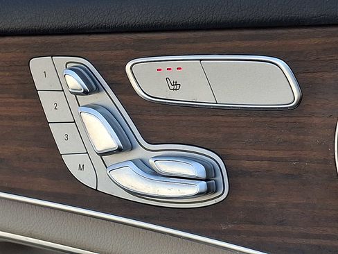 Certified 2022 Mercedes-Benz GLC 300 4MATIC image 22