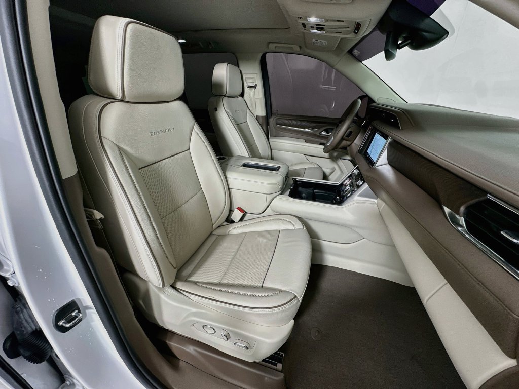 Used 2023 GMC Yukon Denali AWD/4WD image 30