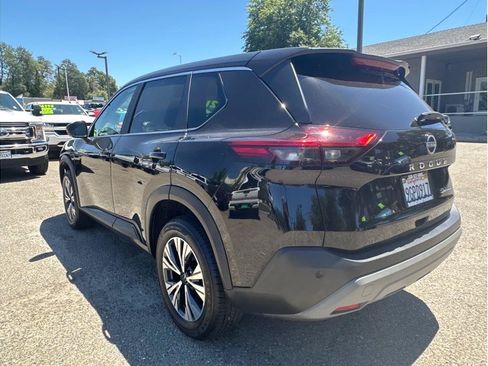 Used 2022 Nissan Rogue SV AWD/4WD image 5