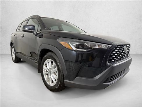 Used 2024 Toyota Corolla Cross LE AWD/4WD image 1