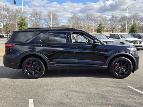 Used 2020 Ford Explorer ST w/ ST Street Pack image 2