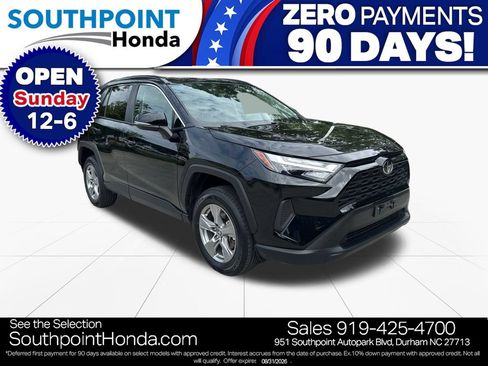 Used 2025 Toyota RAV4 XLE AWD/4WD image 1