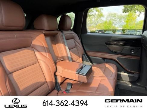 Used 2026 Lincoln Nautilus Reserve AWD/4WD image 18