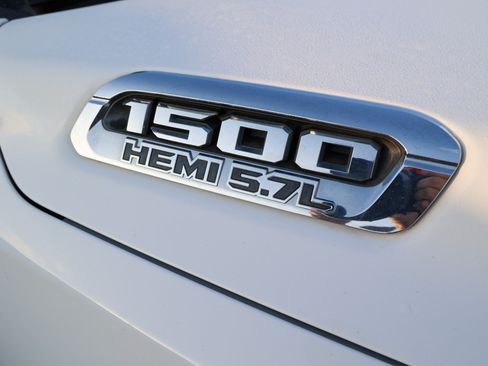 Used 2020 RAM 1500 Lone Star RWD image 12