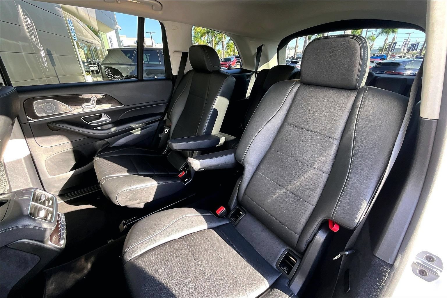 Used 2023 Mercedes-Benz GLS 450 4MATIC image 26