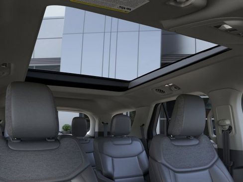New 2026 Ford Explorer Active w/ Active Comfort Package image 22