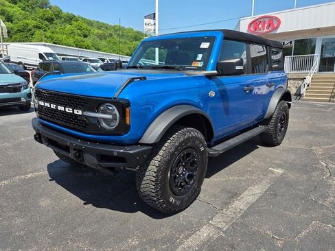Used 2023 Ford Bronco Wildtrak AWD/4WD image 3