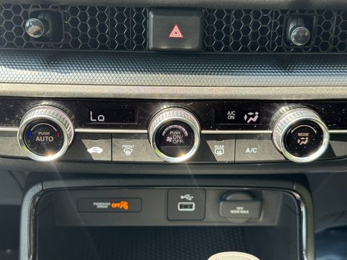 Used 2024 Honda CR-V LX image 24