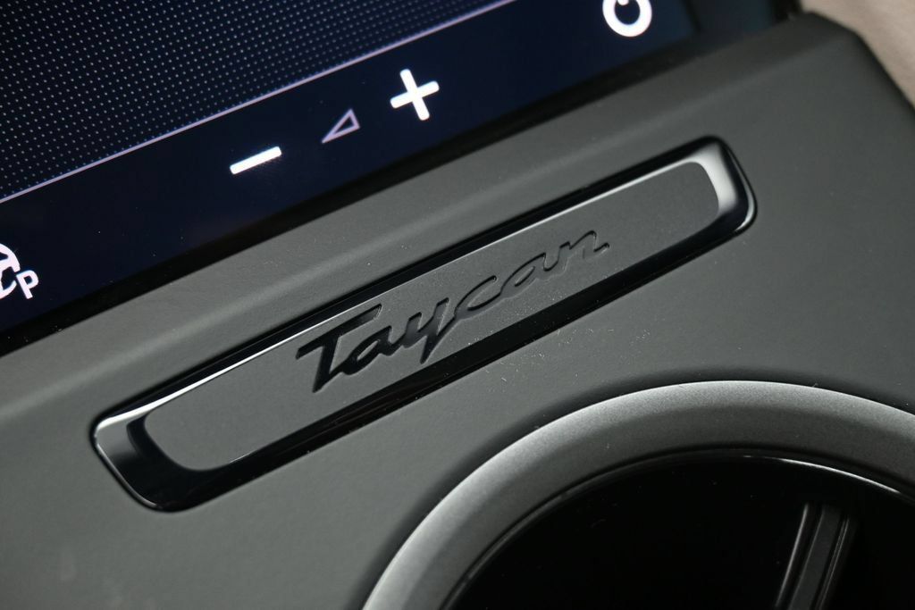Certified 2025 Porsche Taycan 4S AWD/4WD image 19
