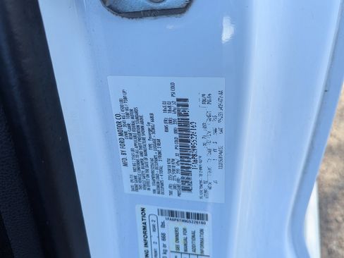 Used 2016 Ford Mustang Coupe image 10