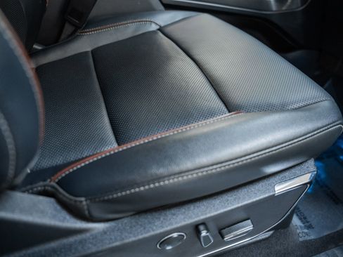 Used 2023 Ford F150 Lariat w/ Equipment Group 502A High image 39