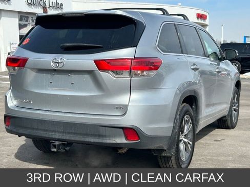 Used 2017 Toyota Highlander LE image 7