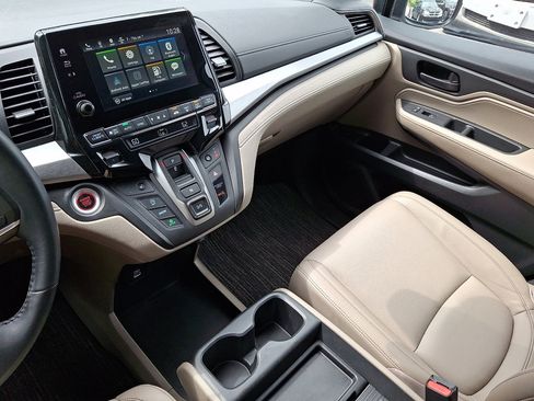 Used 2024 Honda Odyssey EX-L image 25
