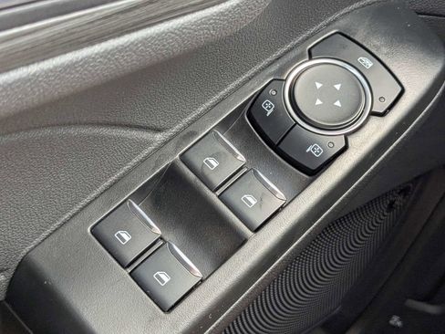 Certified 2026 Ford Escape SE w/ PHEV Premium Package FWD image 27