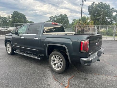 Used 2018 GMC Sierra 1500 SLT w/ SLT Premium Package AWD/4WD image 3