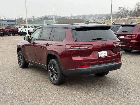New 2025 Jeep Grand Cherokee L Limited AWD/4WD image 3