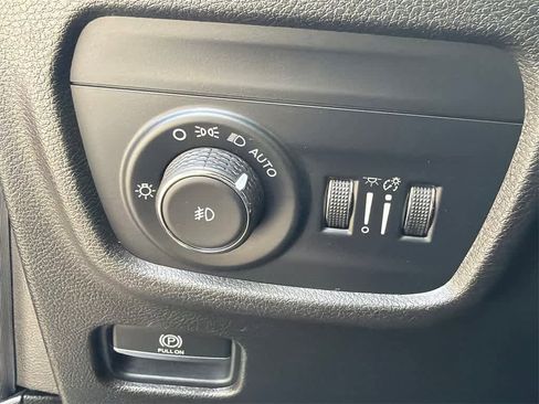 Used 2021 Jeep Grand Cherokee L Limited image 34