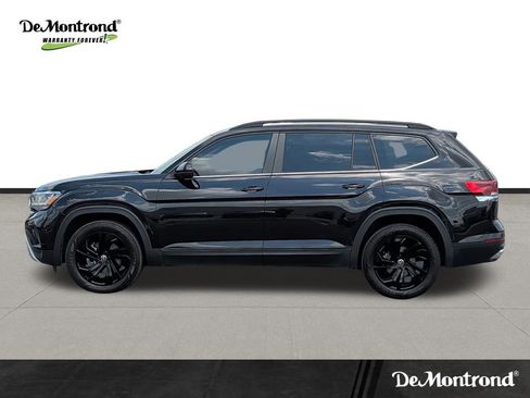 Used 2023 Volkswagen Atlas SE w/ Panoramic Sunroof Package image 8