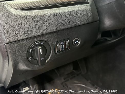 Used 2012 Chrysler 300 S RWD image 18