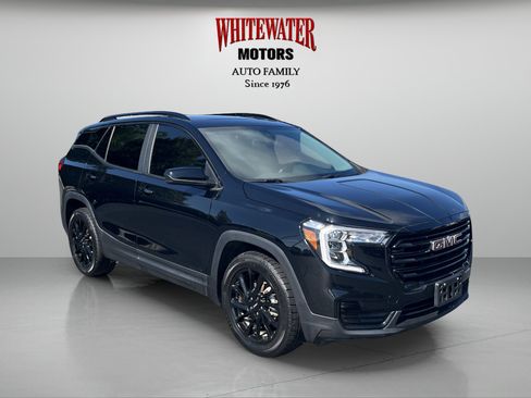Used 2023 GMC Terrain SLE w/ Driver Convenience Package AWD/4WD image 7
