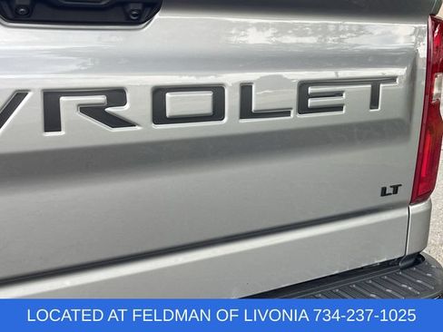 Used 2024 Chevrolet Silverado 1500 LT Trail Boss w/ LT Trail Boss Premium Package AWD/4WD image 31