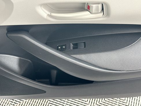 Certified 2025 Toyota Corolla LE FWD image 28