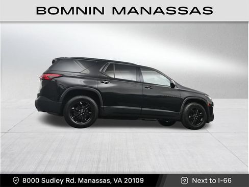 Used 2022 Chevrolet Traverse LS w/ Midnight/Sport Edition FWD image 30
