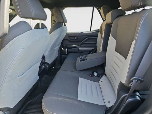 Certified 2025 Toyota 4Runner 4WD image 19