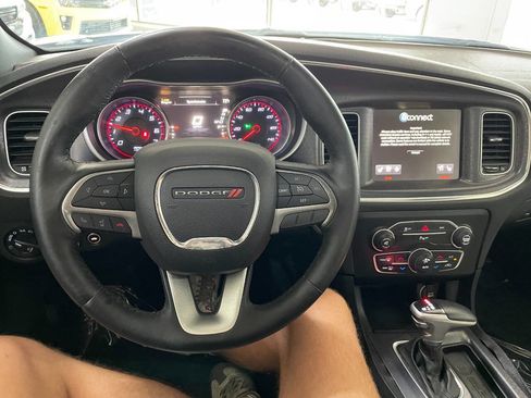 Used 2015 Dodge Charger SXT w/ AWD Plus Group image 32