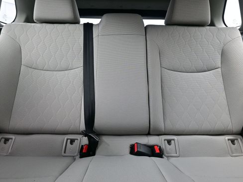 Used 2024 Toyota Corolla Cross L image 15